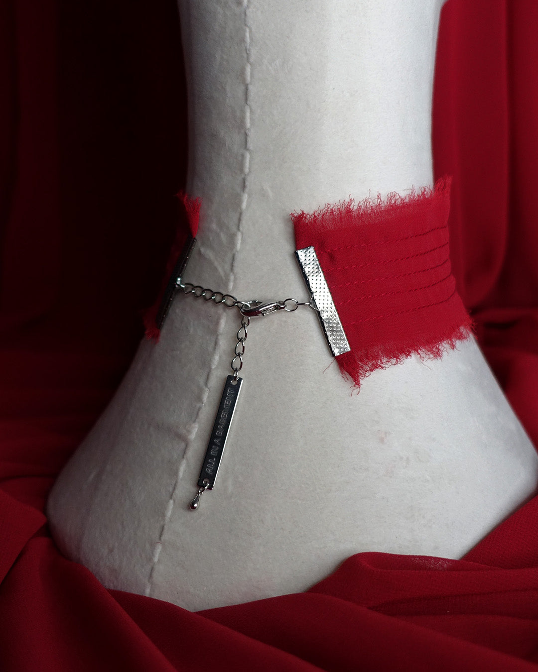'BLEEDING HEART' choker