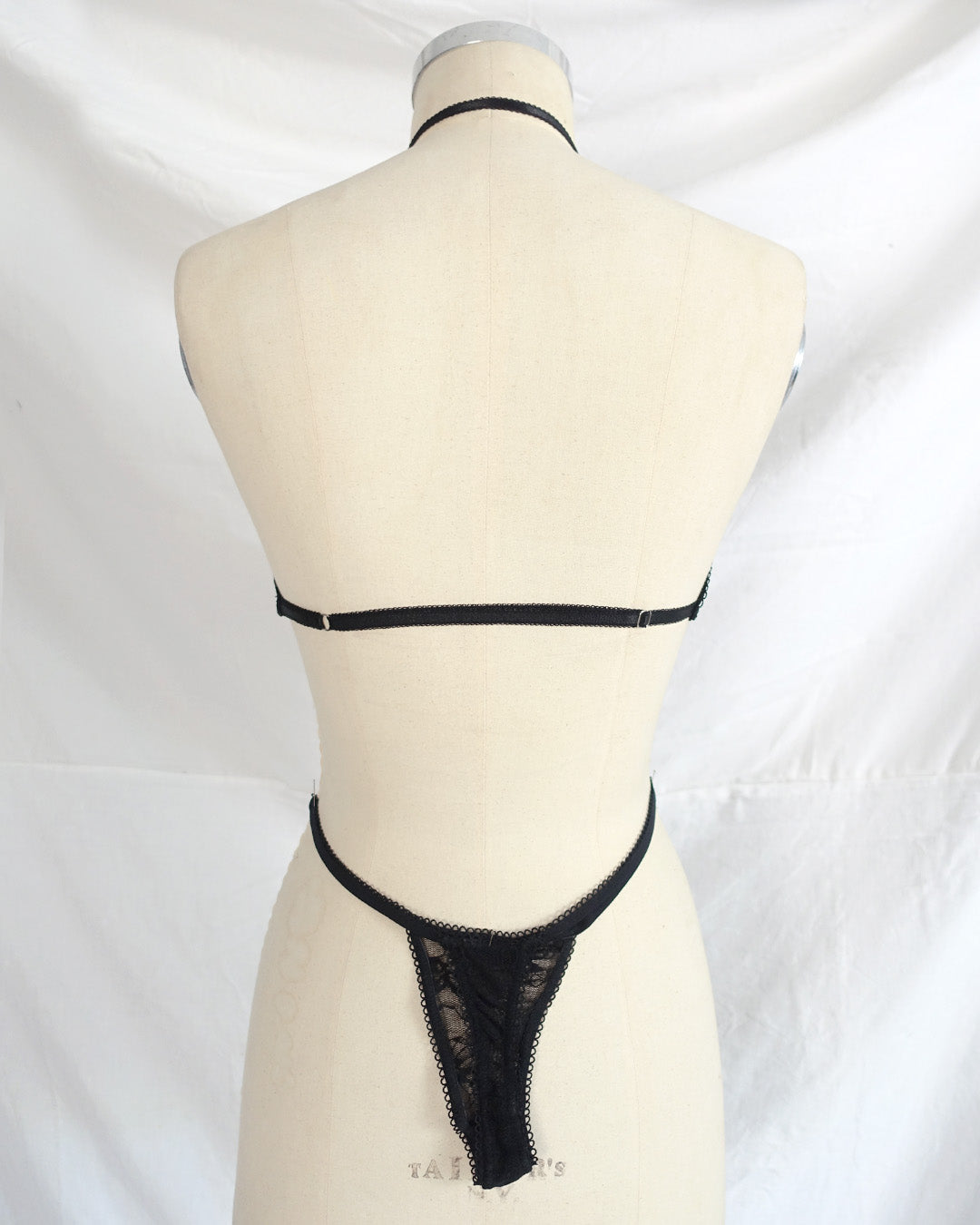 ‘MILA‘ lingerie set sample