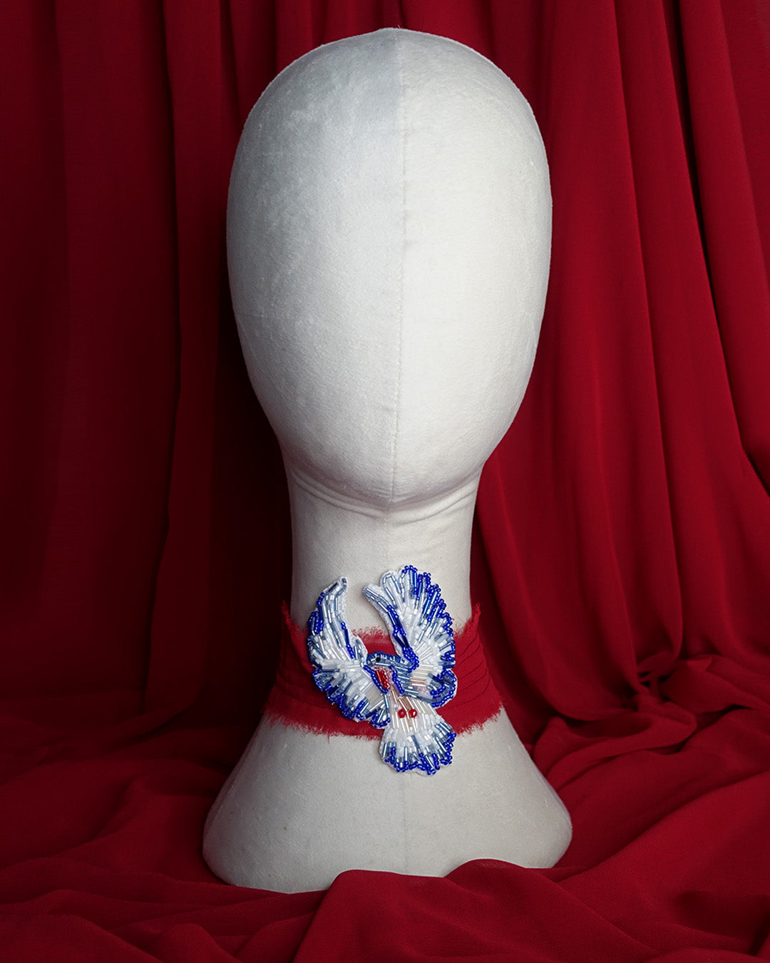 'BLEEDING HEART' choker