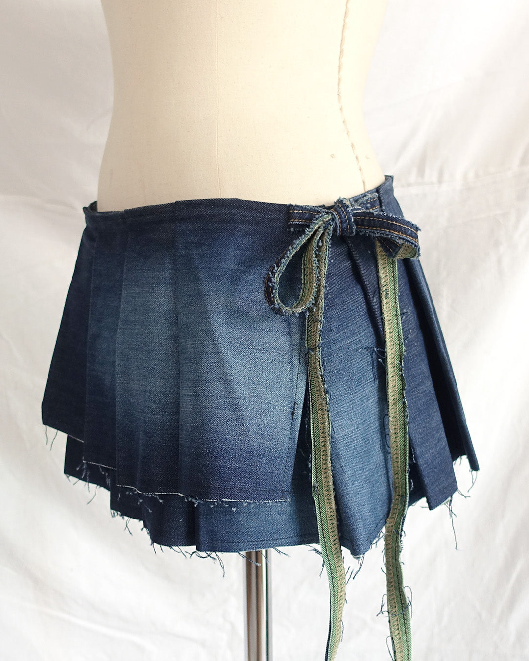 'ELI' mini skirt/belt